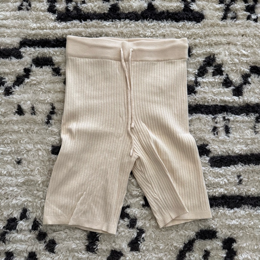 Meshki Ribbed Beige Shorts